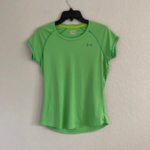 UA Lime semi fitted heat gear top
